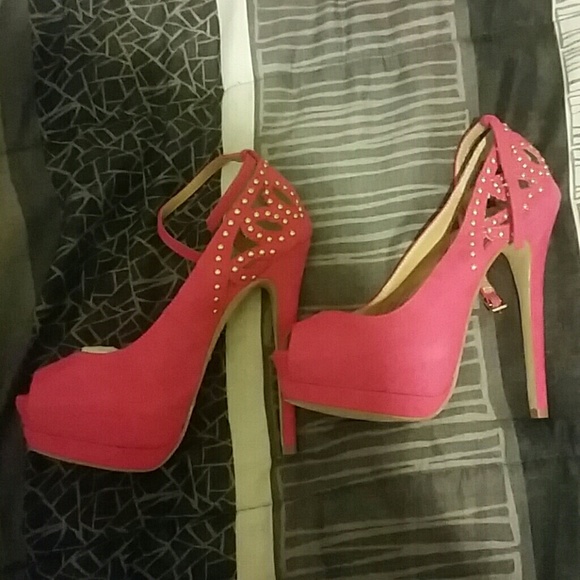 Pink peep toe heels - Picture 2 of 3